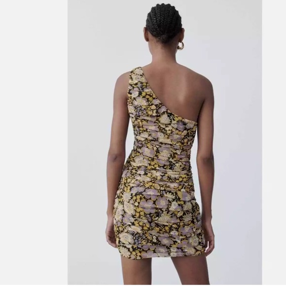 NWT Zara Floral One Shoulder Ruched Mini Dress Size Medium - Picture 4 of 7